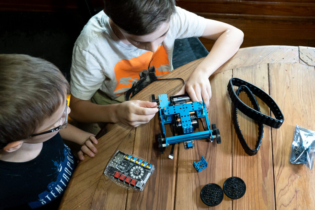 Building the mBot Ranger 