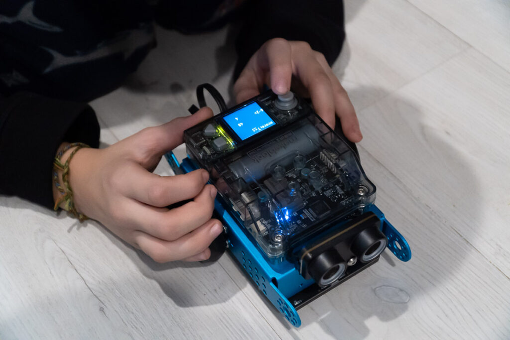mBot Neo CyberPi
