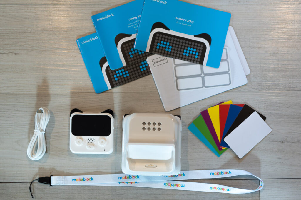 Unboxing Codey Rocky